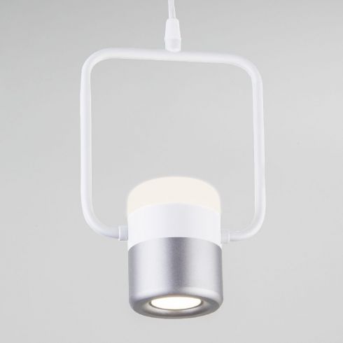 Подвесной светодиодный светильник Eurosvet Oskar 50165/1 LED белый/серебро фото