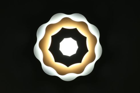 Настенный светодиодный светильник Omnilux Varedo OML-07901-26 фото